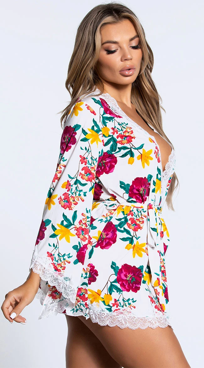 Reina Butterfly Sleeve Lace Robe 4 Reina Butterfly Sleeve Lace Robe - Image 2